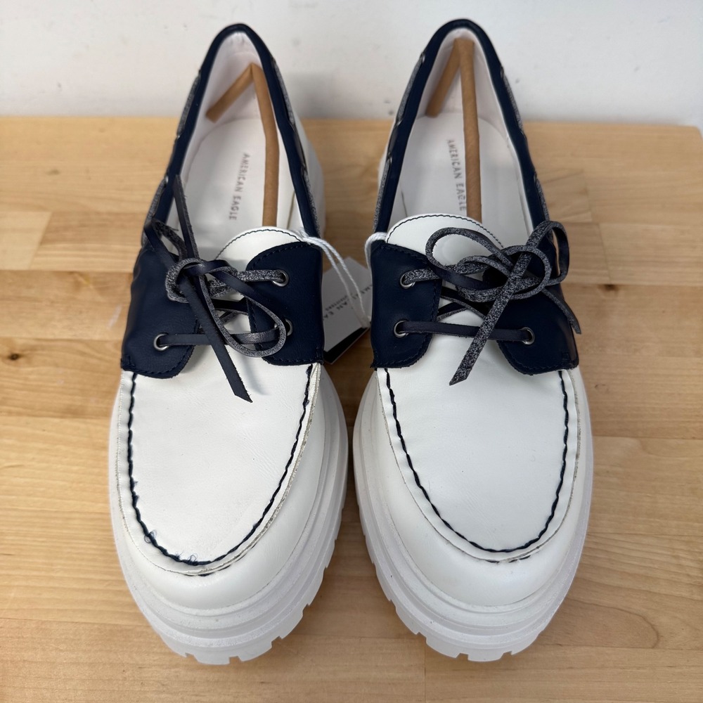American Eagle Womens Lug Sole Boat Shoes White Navy Blue Chunky Platform Size 8 - Picture 2 of 10